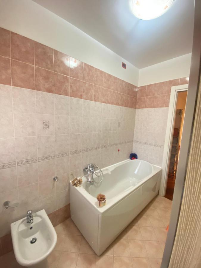 Caserma Guelfa - Casa Vacanza Chiarina San Benedetto del Tronto Bagian luar foto