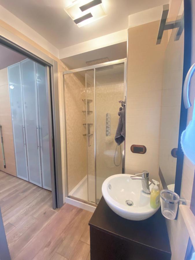 Caserma Guelfa - Casa Vacanza Chiarina San Benedetto del Tronto Bagian luar foto