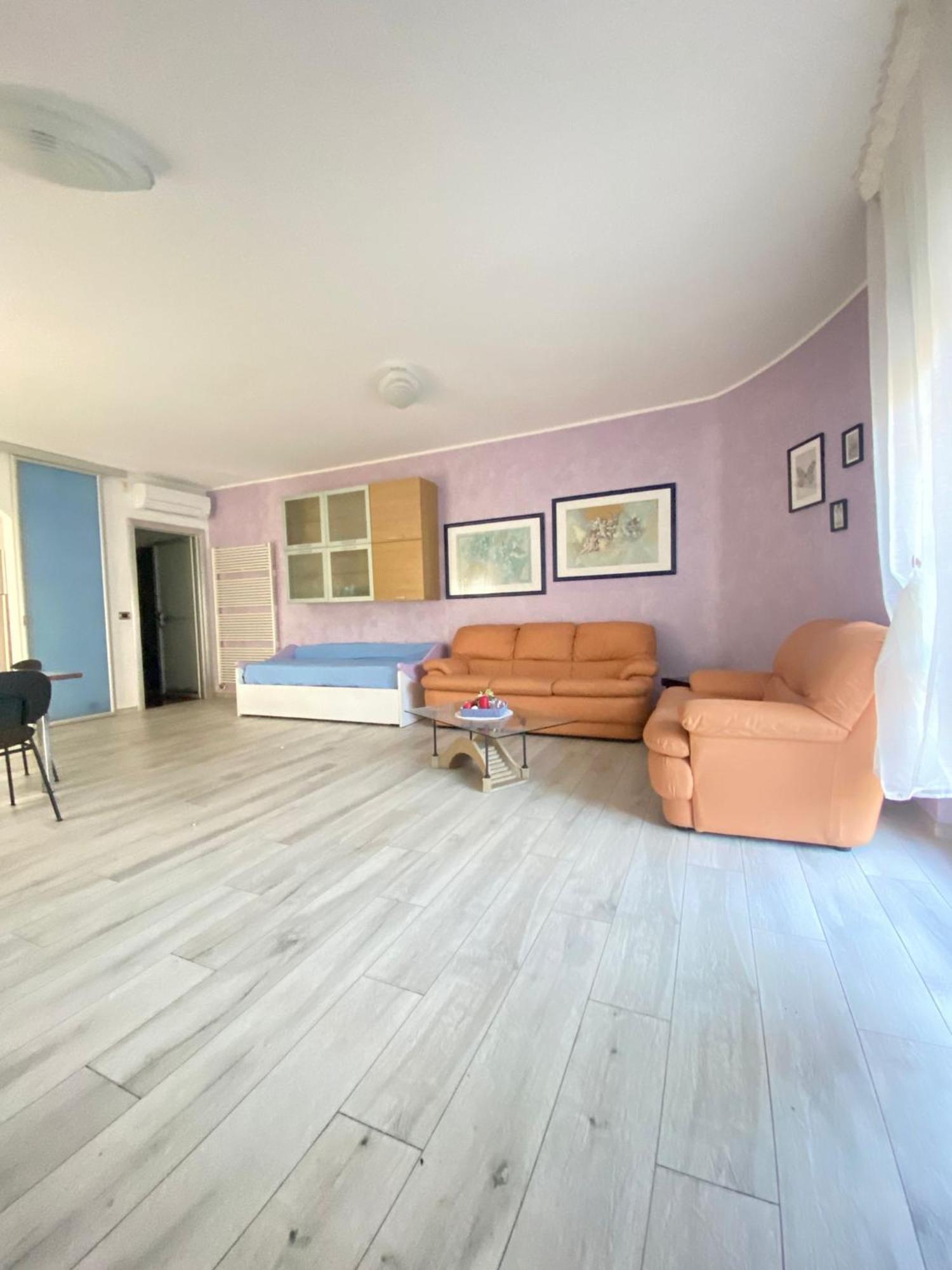Caserma Guelfa - Casa Vacanza Chiarina San Benedetto del Tronto Bagian luar foto