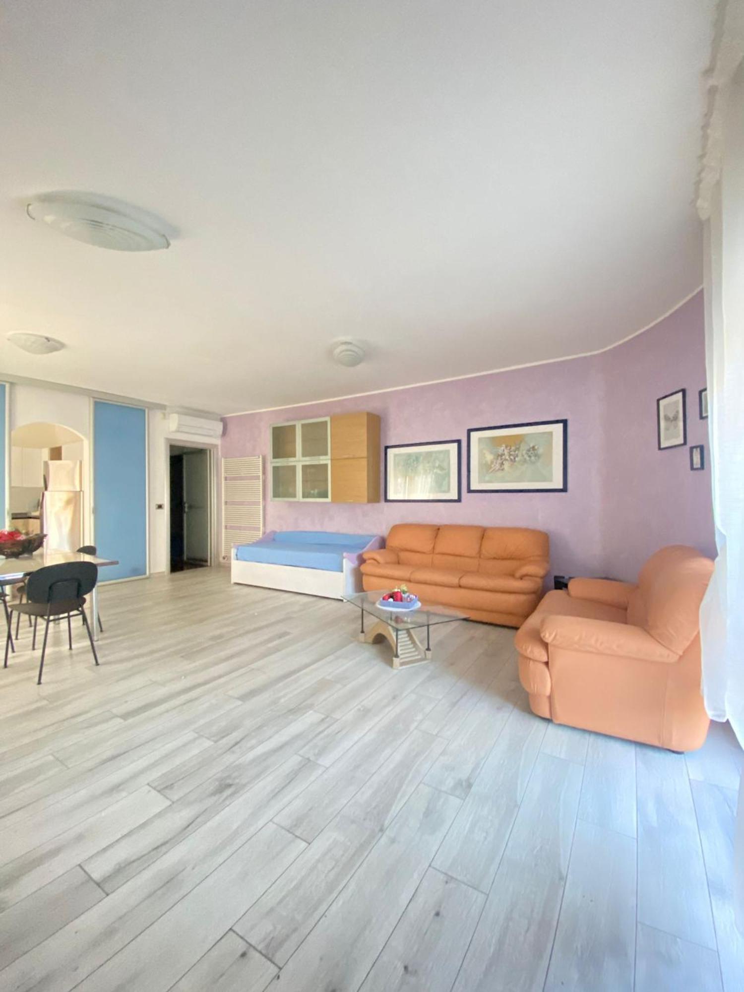 Caserma Guelfa - Casa Vacanza Chiarina San Benedetto del Tronto Bagian luar foto