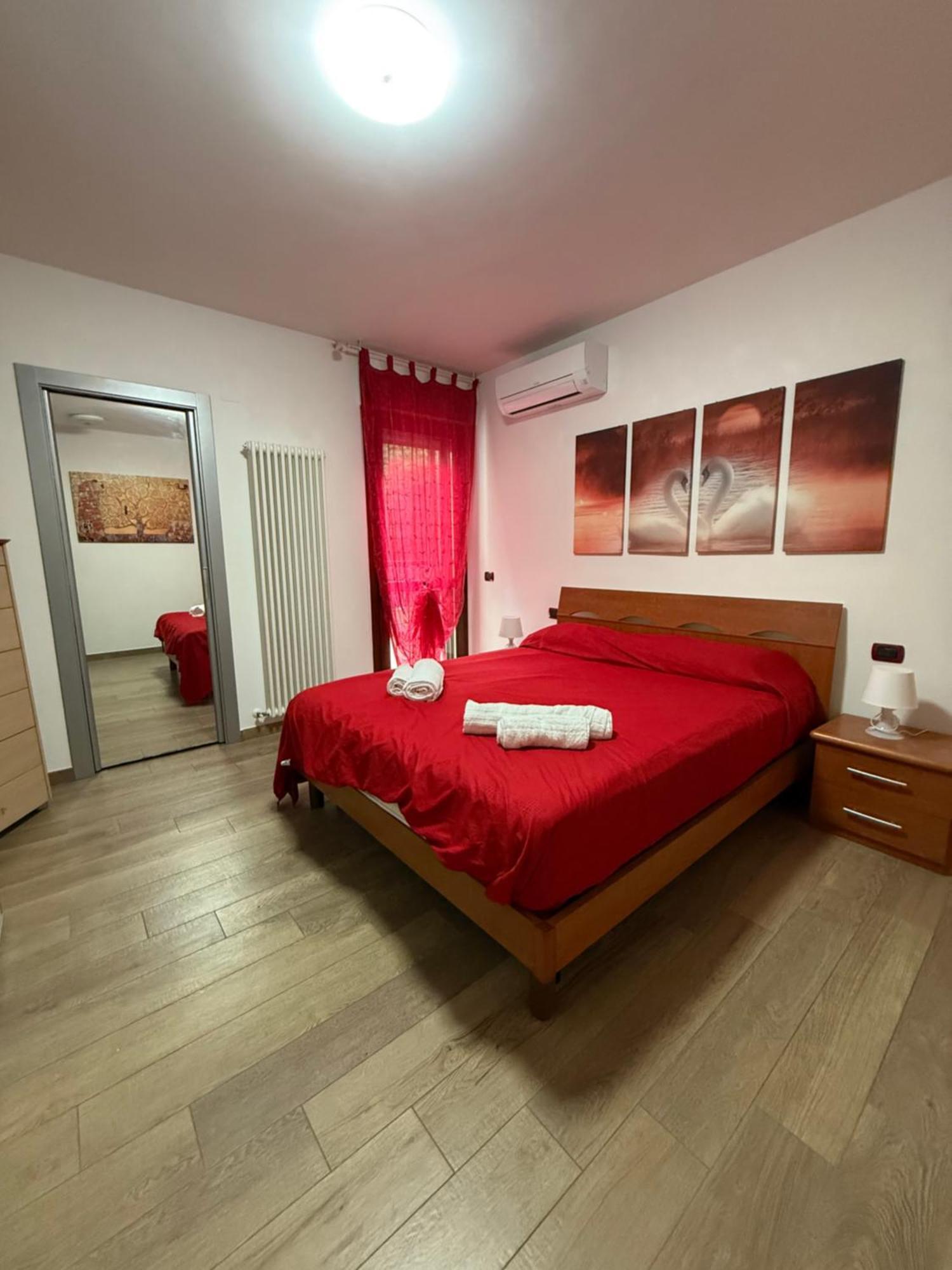 Caserma Guelfa - Casa Vacanza Chiarina San Benedetto del Tronto Bagian luar foto